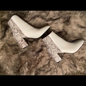Faux leather White + snake print booties 🤍